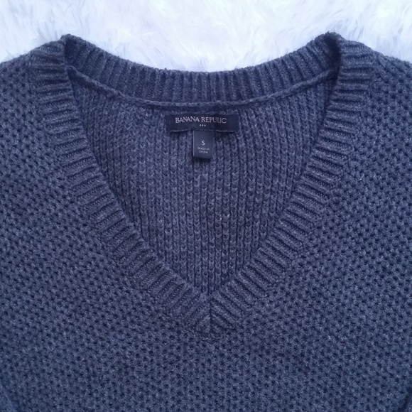Banana Republic Gray Knit Sweater - Picture 3 of 8